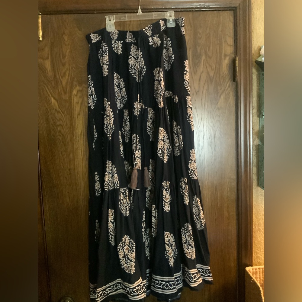 Eesome Skirt in Black and Brown Print